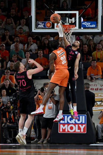 红魔利用最 红魔利用最